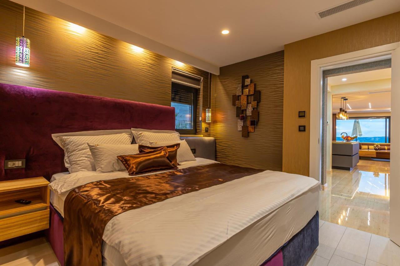 Villa Marassi With Heated Pool, Hot Tub And Sauna 크리크베니카 외부 사진