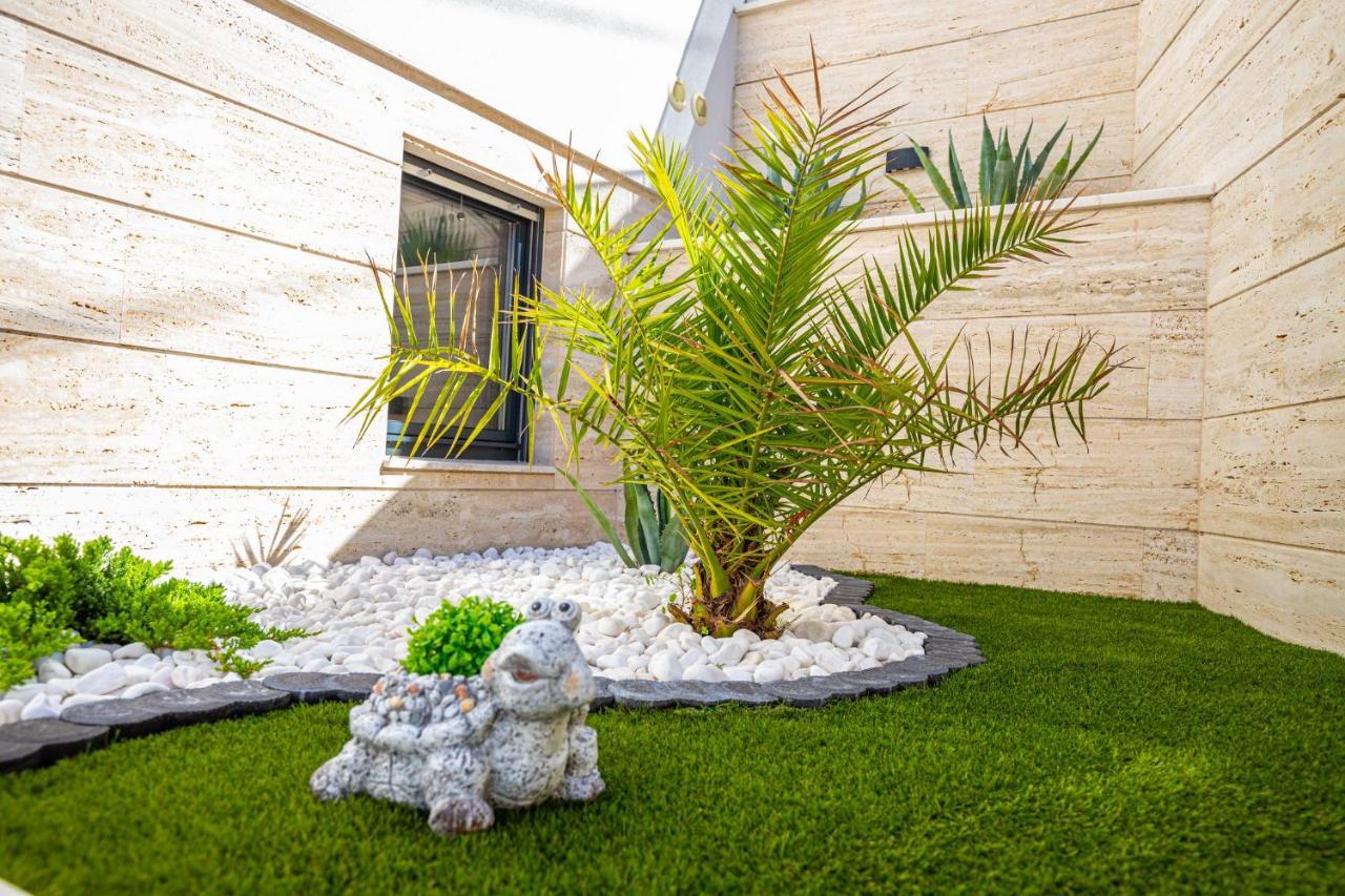 Villa Marassi With Heated Pool, Hot Tub And Sauna 크리크베니카 외부 사진
